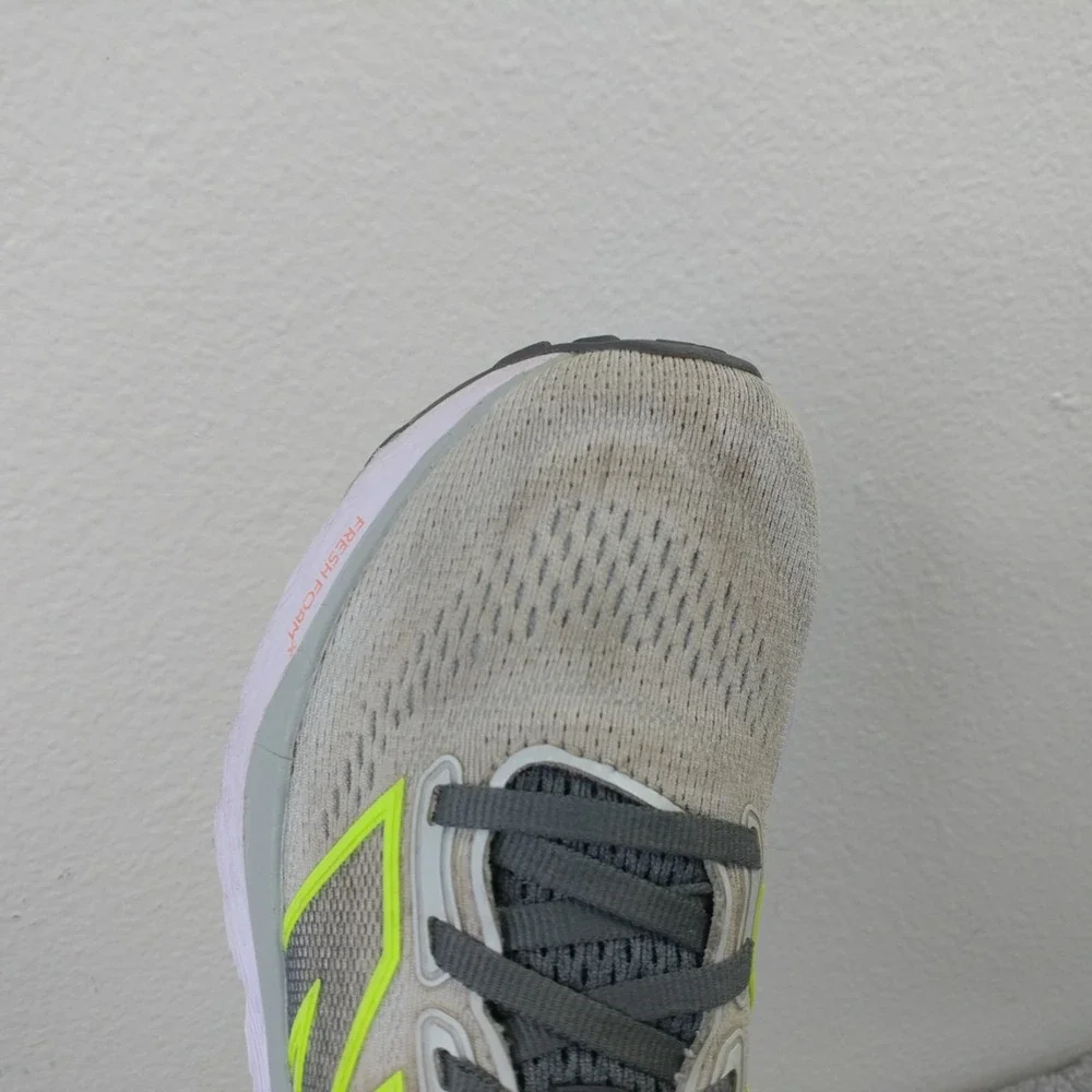 New Balance Fresh Foam 880 Womens Size 6.5 Running Shoes Gray W880F14